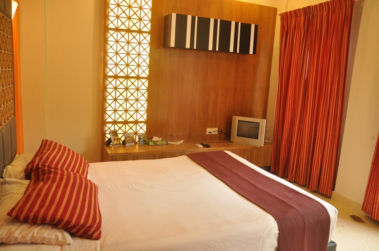 Foy'S Lake Resort Dakhin Kattali Екстер'єр фото