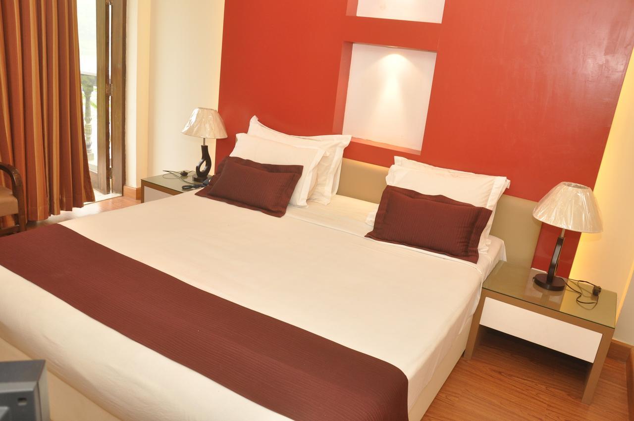 Foy'S Lake Resort Dakhin Kattali Екстер'єр фото